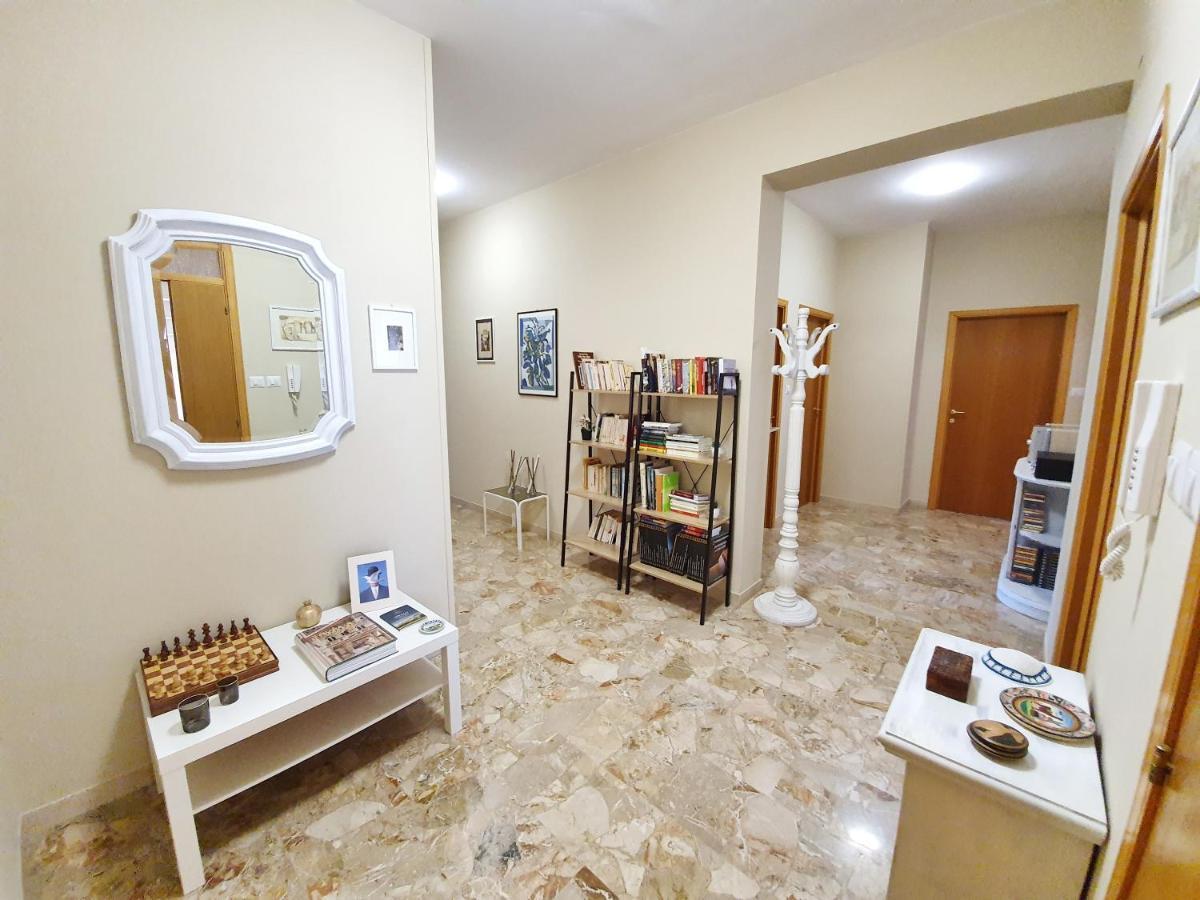 Affittacamere Zona Caserma-Stazione Foligno Kültér fotó